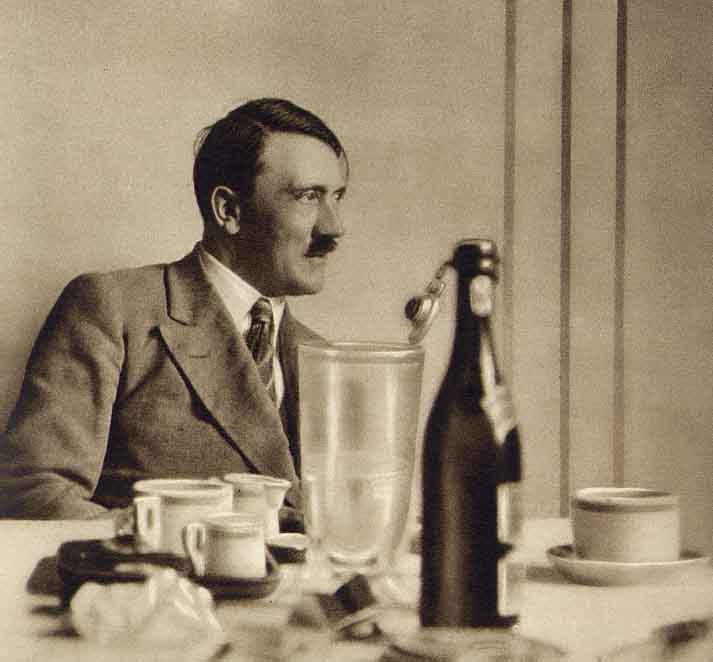 Adolf_Hitler_mineral_water