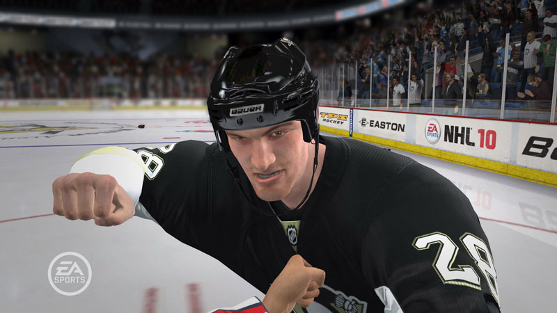 NHL action. Crosby – vartininkas. Ar mušeika?