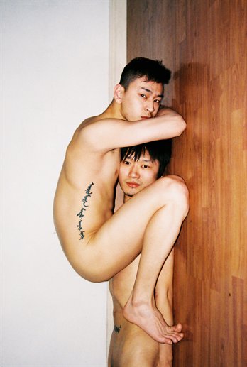 Ren Hang3